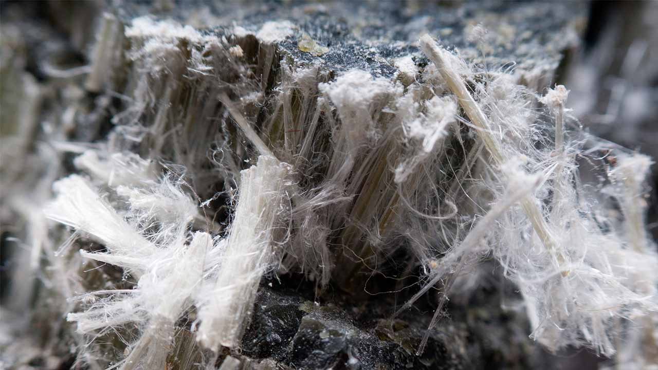 Asbestos crocidolite blue fibres 16-9.jpg