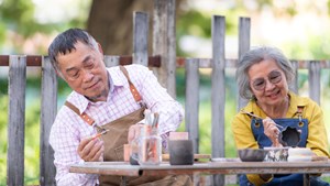 couple-pottery-painting-activities-hero-16-9